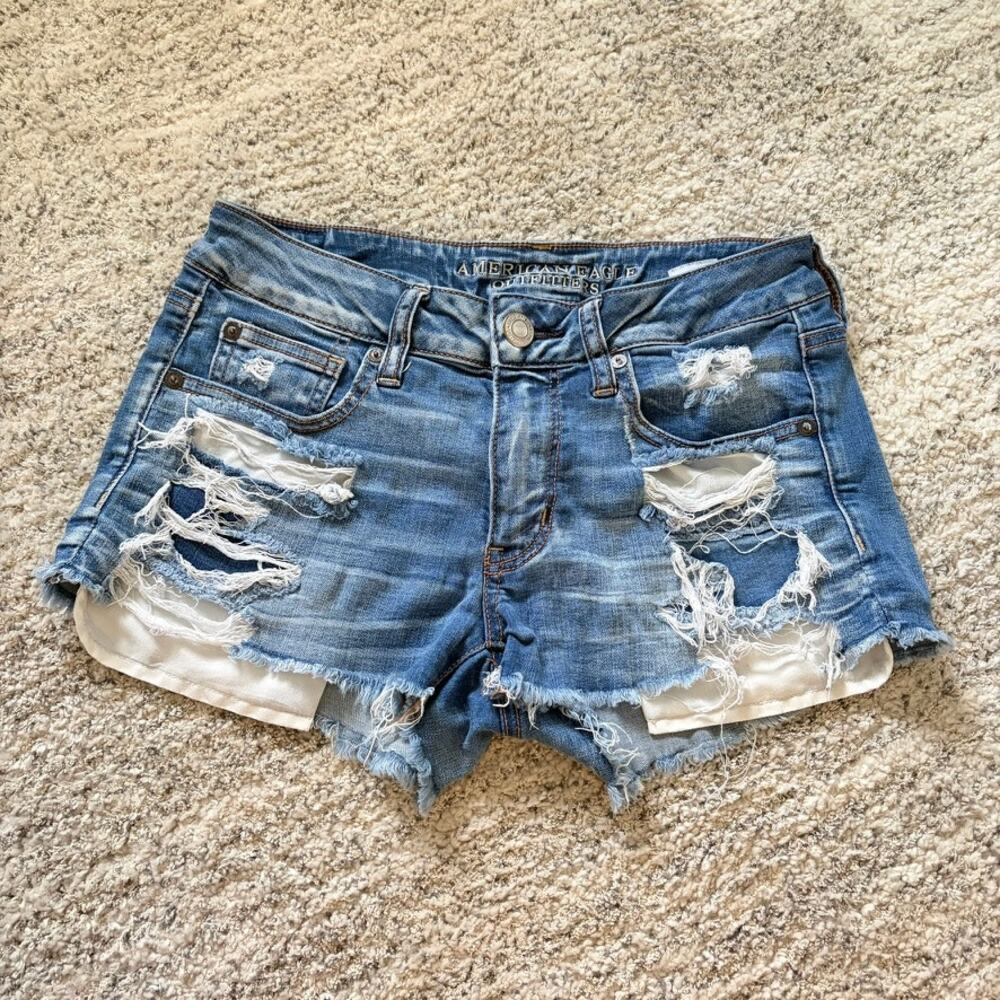 American Eagle Light Blue "Shortie" Short Size 6